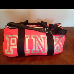 🔥🔥Victoria's Secret Pink Gym Bag 🔥🔥